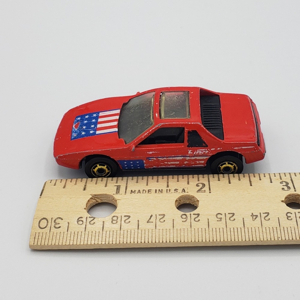 Vintage Hot Wheels Diecast GHO Gold Hot Ones Flag Red 1984 Pontiac '59 Fiero 2M4